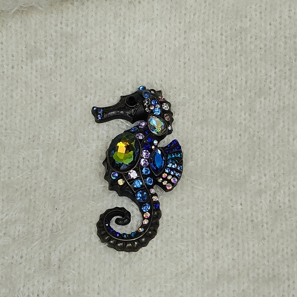 Vintage Seahorse Brooch Pin Iridescent Rhinestone Gunmetal Blue Green Nautical